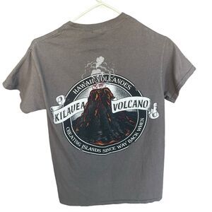 Gildan Kilauea Volcano Shirt‎ Adult Small Gray Hawaiian Graphic Print